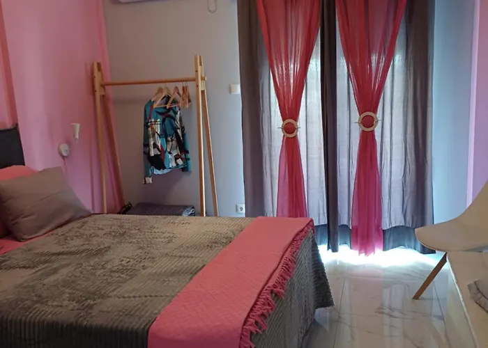 Tonias House In